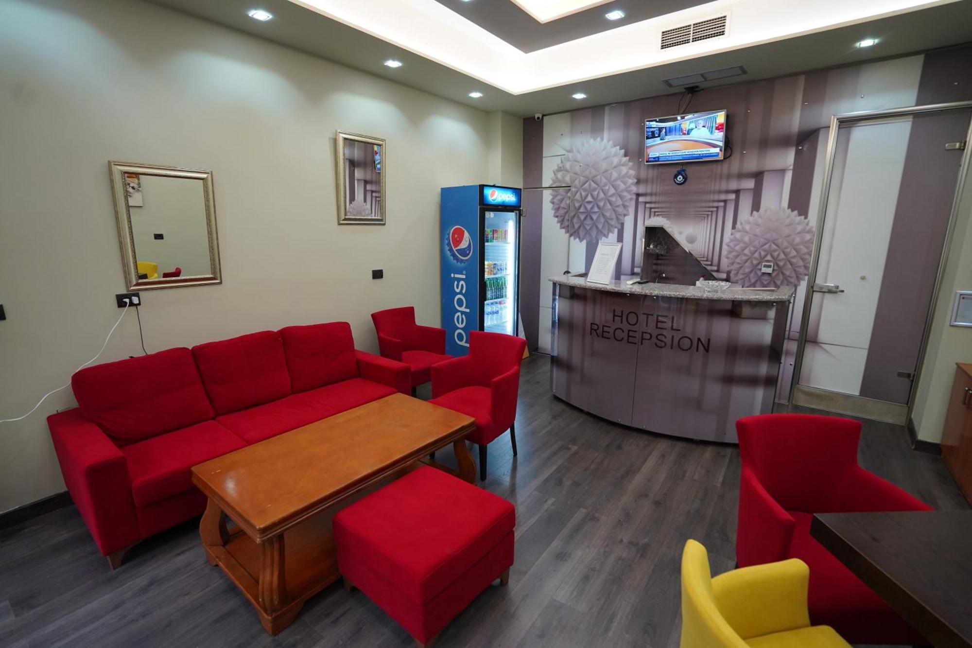 Driti Central Hotel Tirana Buitenkant foto
