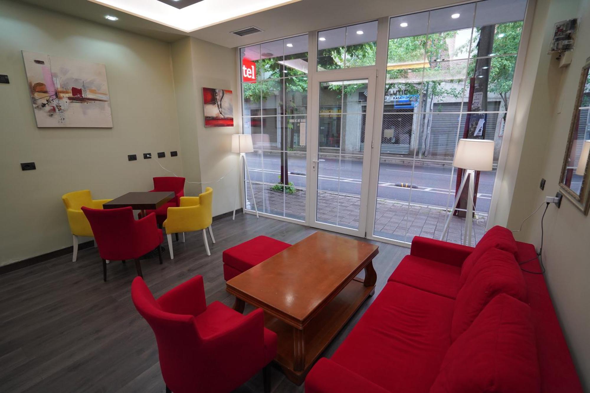 Driti Central Hotel Tirana Buitenkant foto