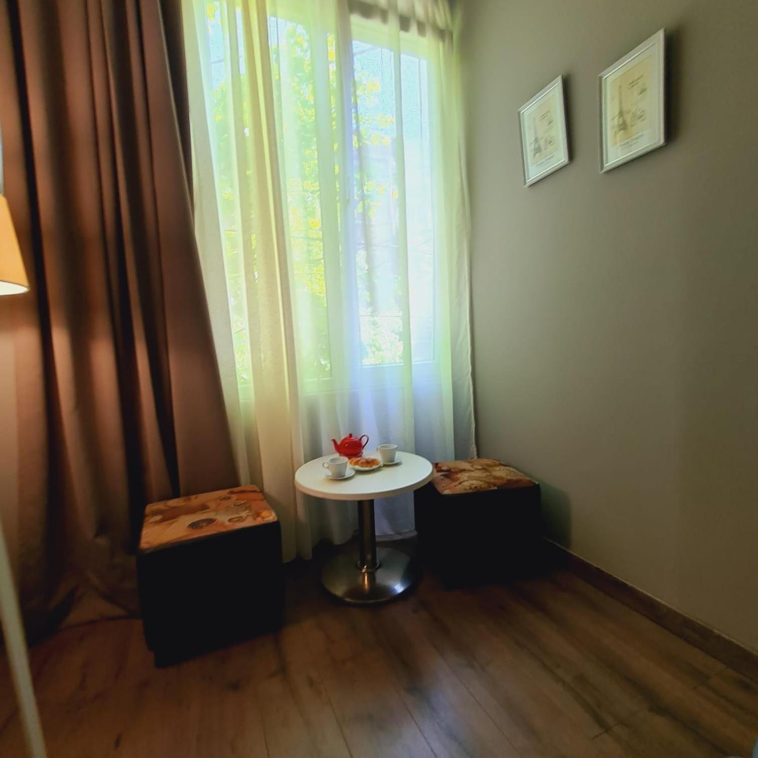 Driti Central Hotel Tirana Buitenkant foto