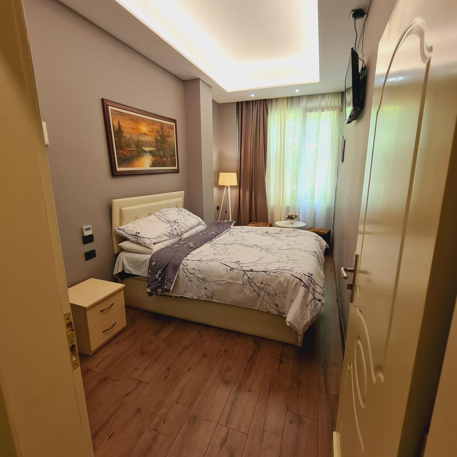 Driti Central Hotel Tirana Buitenkant foto
