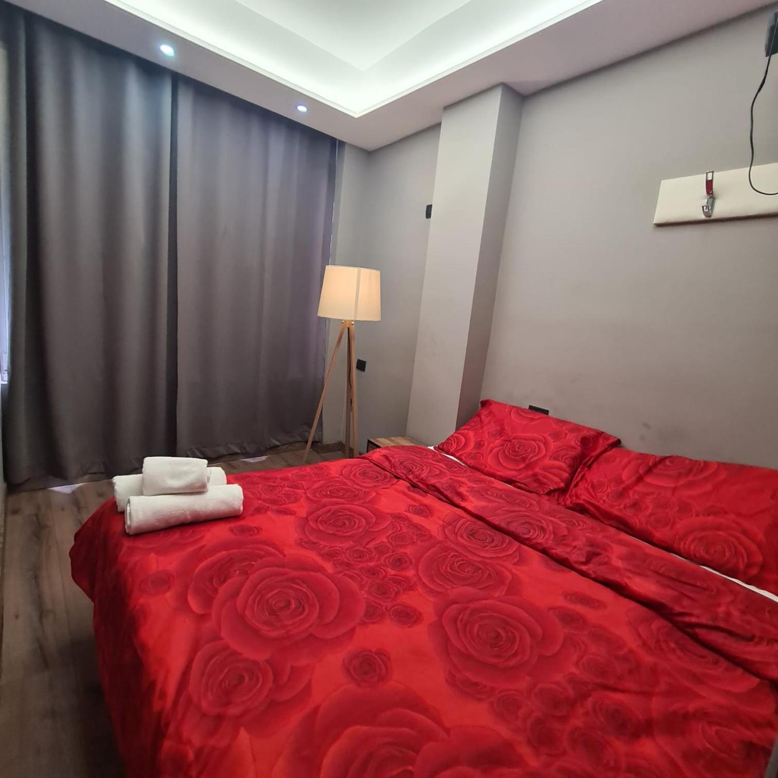 Driti Central Hotel Tirana Buitenkant foto
