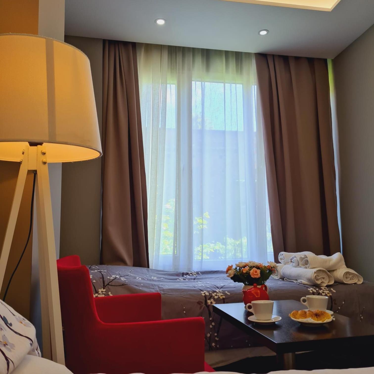 Driti Central Hotel Tirana Buitenkant foto